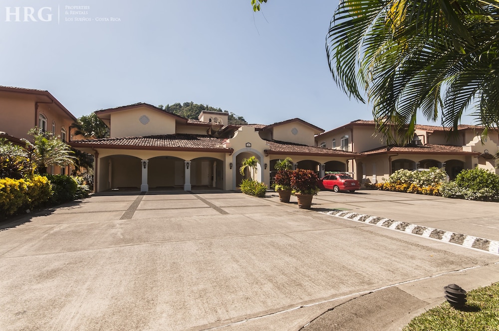 Hrg Condos At Los Suenos 40/50