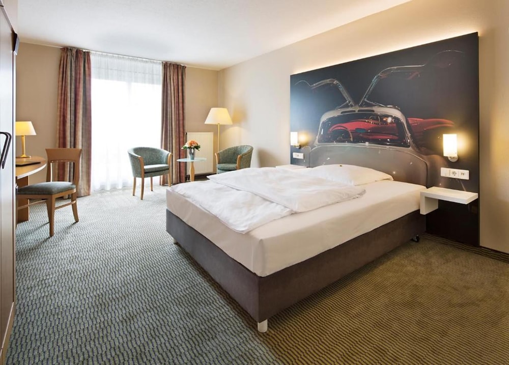 Erikson Hotel 13/43