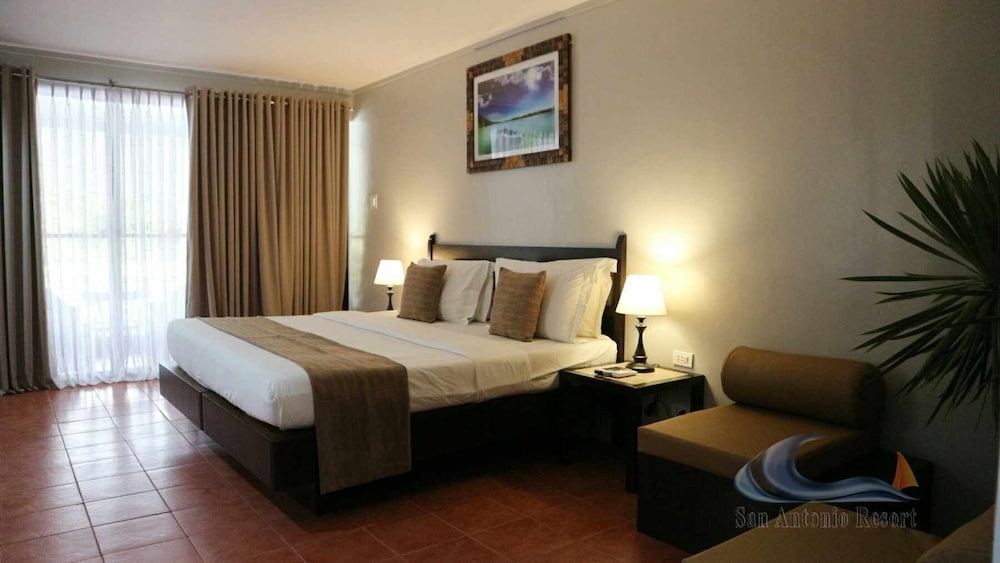 San Antonio Resort 18/49