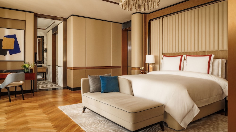 Promenade, Pool, Suite, King Bed, Butler, Terrace, Kitchenette