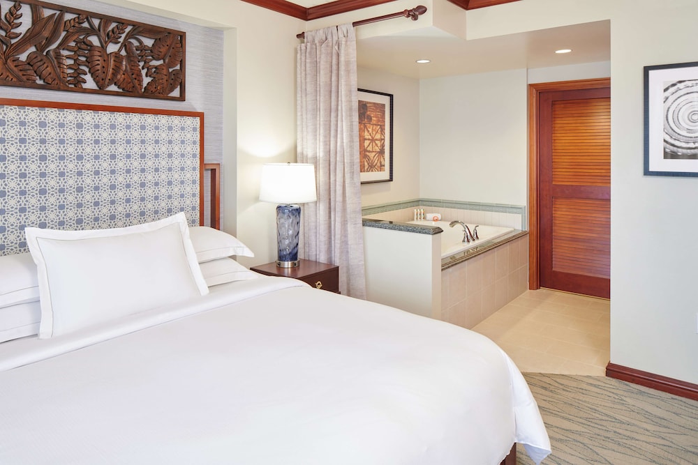 2 Bedrooms, Penthouse, Suite, 2 King Beds, Sofa