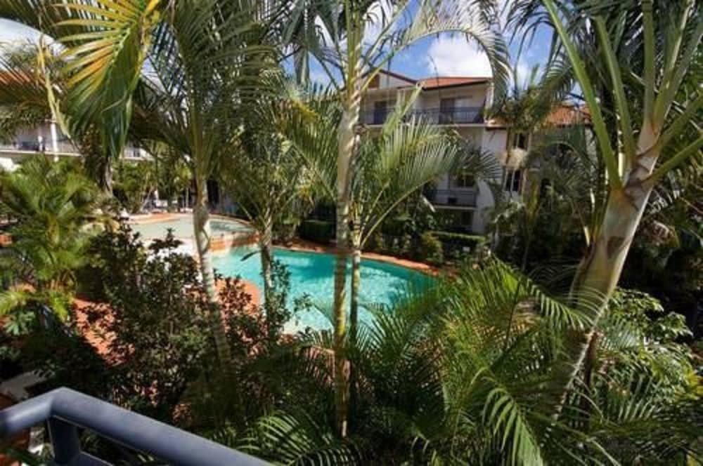 BLUE WATER BAY VILLAS 7/58