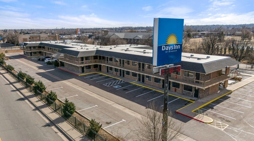 Days Inn by Wyndham Wheat Ridge/Denver West 4/44