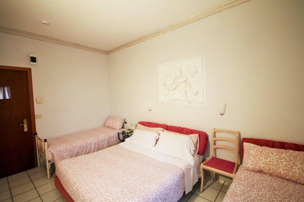 Albergo Villa Gina 18/50