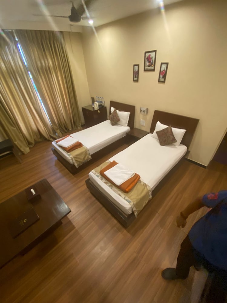 Sukhmantra Resort And Spa 22/50