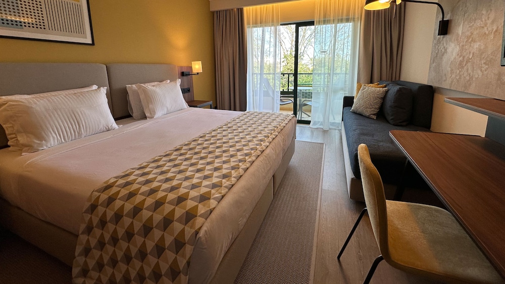 Standard, Double Bed, Balcony, Ground Floor