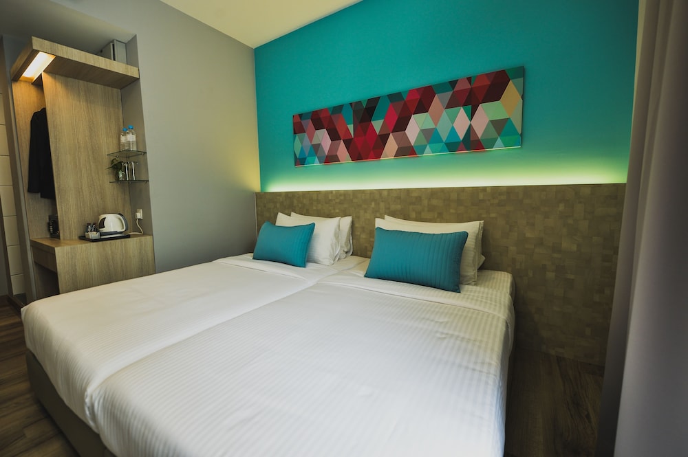 OYO Townhouse, Selayang formerly RHR Hotel 24/48