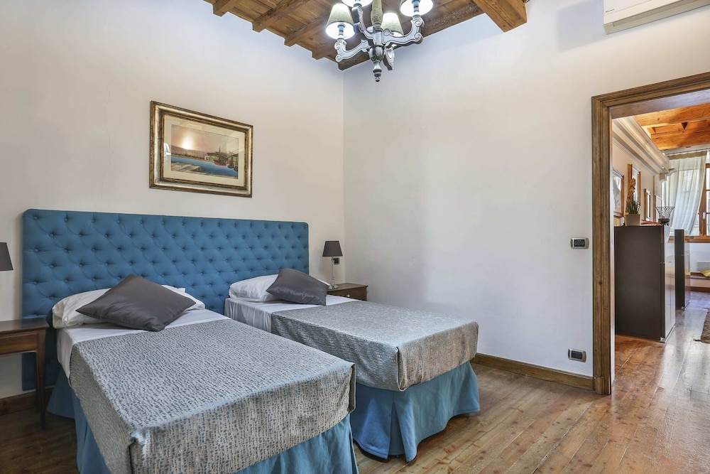 Pontevecchio Stylish Apartment in Florence-hosted by Sweetstay 3/14