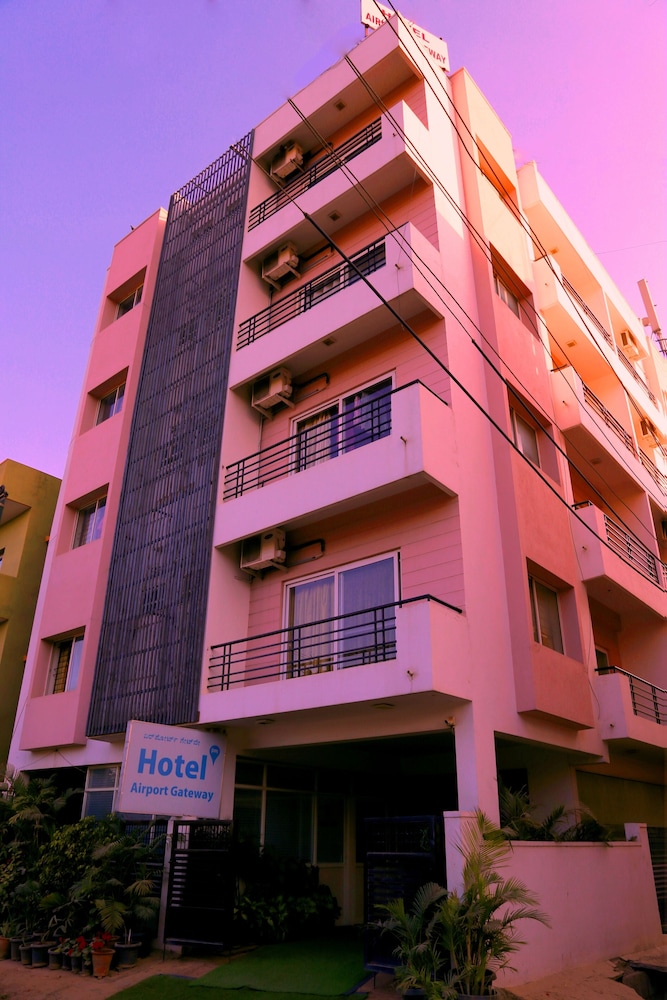Airport Gateway Hotel 1/34