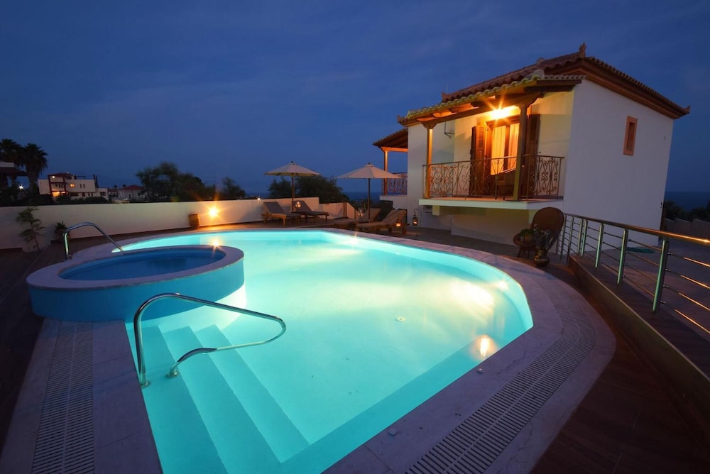 Driopes Villas 17/48