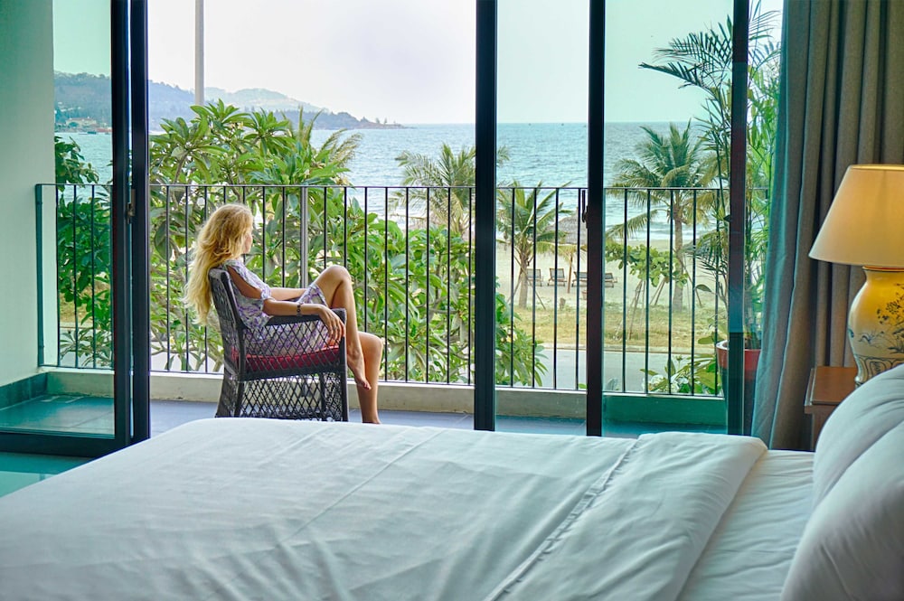 Dan Oasis Beach Hotel and Apartment 10/37
