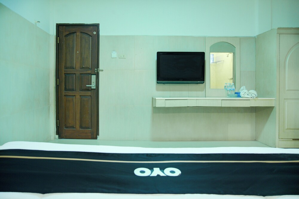Townhouse Oak Palembang Near Jembatan Ampera Formerly Azzura Hotel 27/32