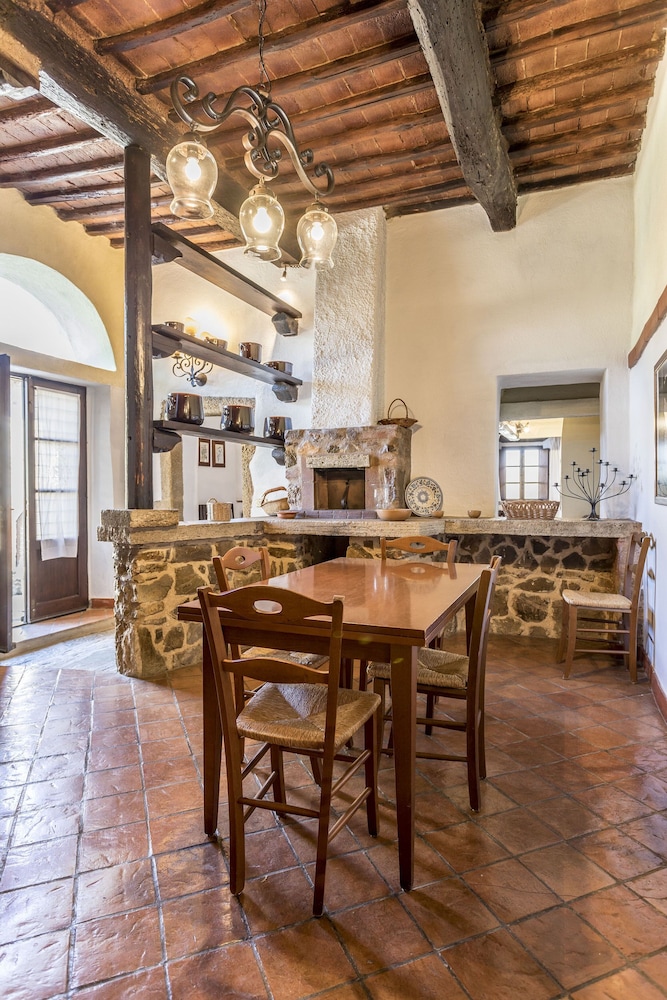 Residence Borgo Il Poggiaccio 70/82