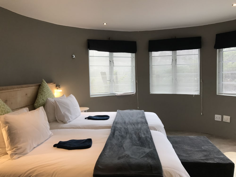 A Stone S Throw Accommodation 3/35