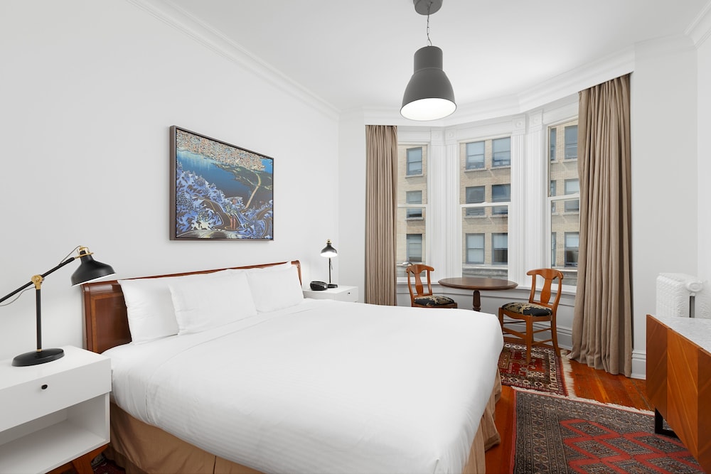 Victorian Hotel 18/74