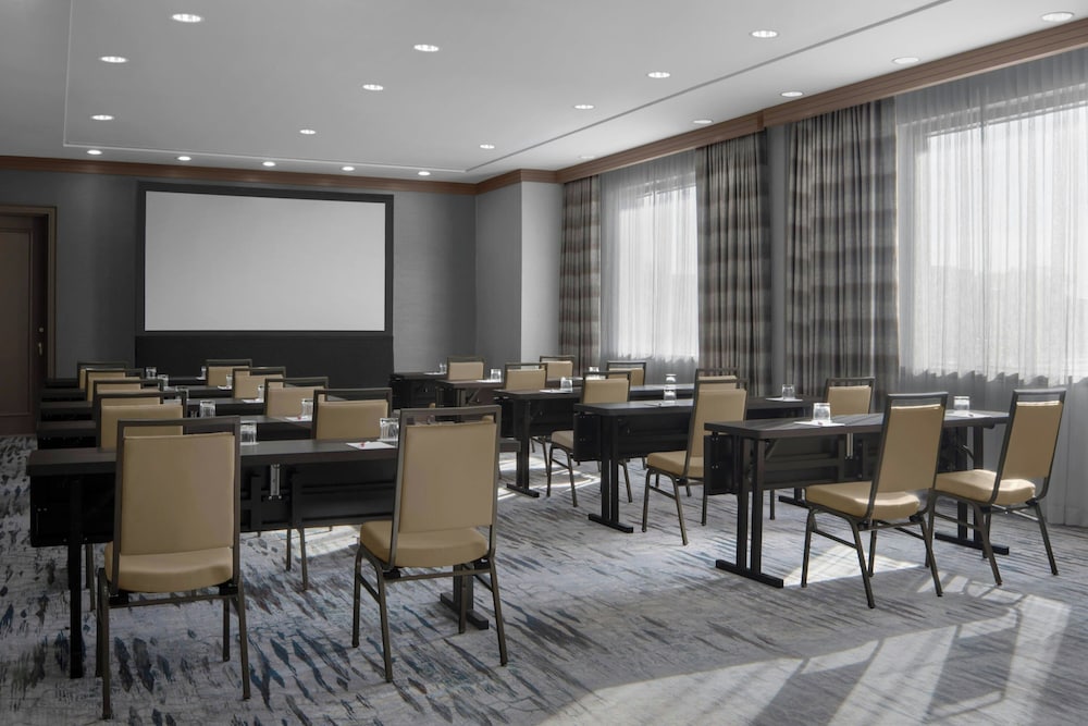 Marriott Jacksonville Downtown (ex. Omni Jacksonville Hotel) 61/64