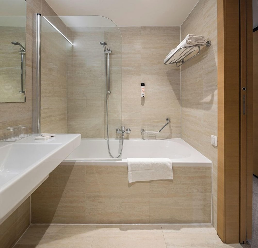 Aminess Liburna Hotel 65/67