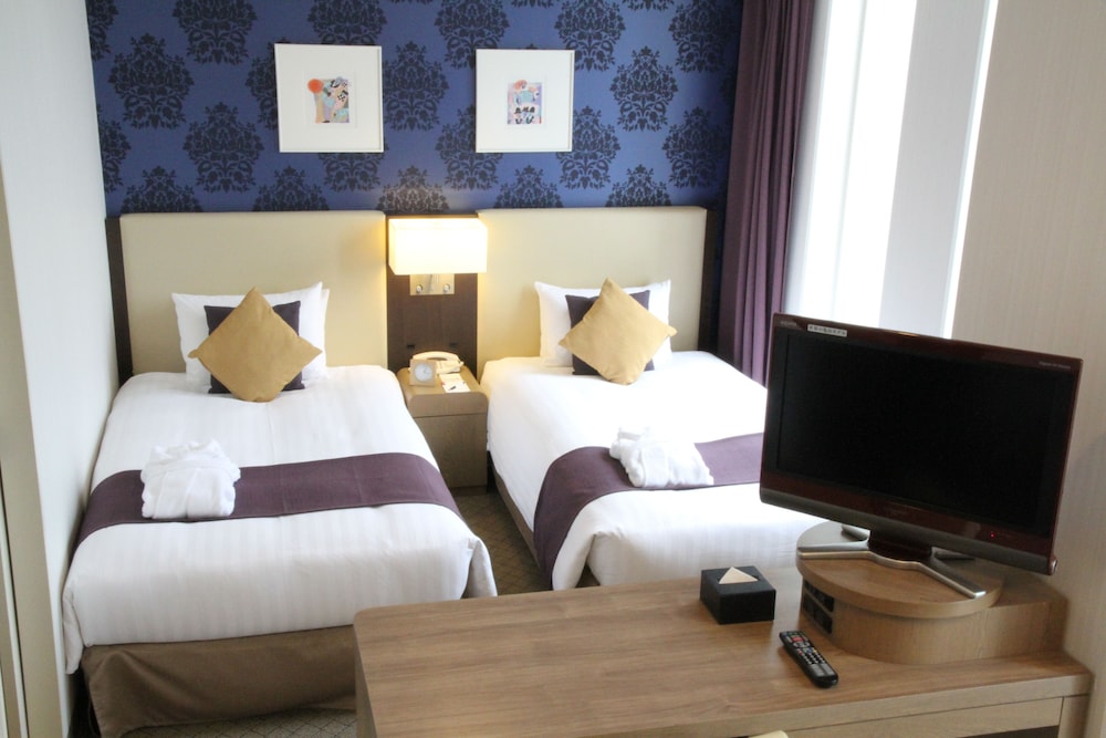 MERCURE YOKOSUKA 35/70