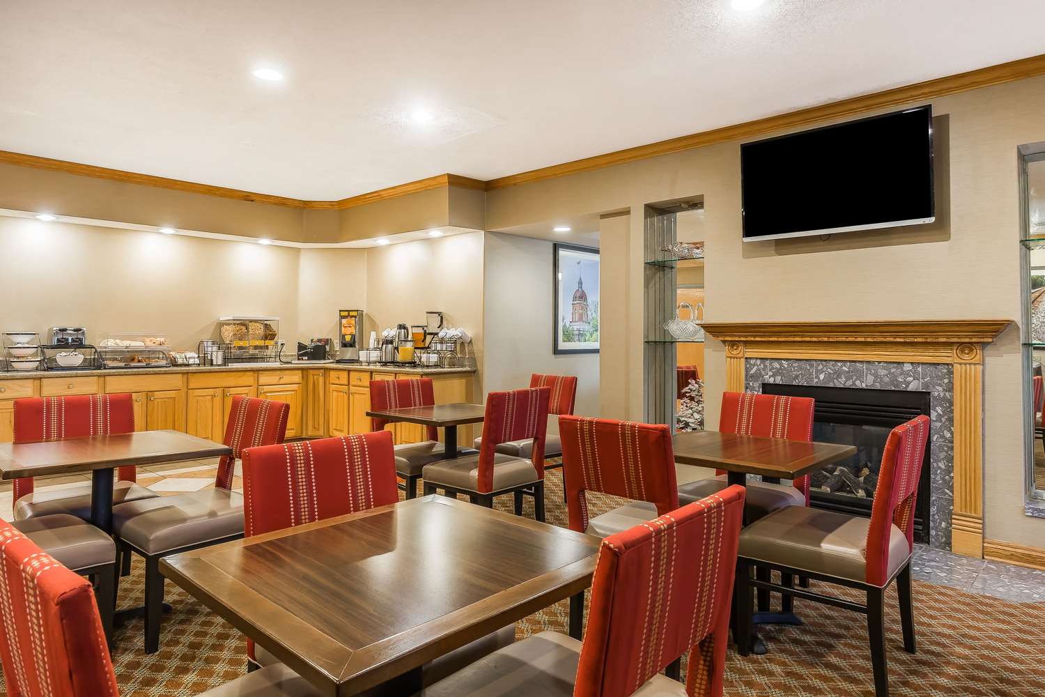 Comfort Inn & Suites Mishawaka South Bend 14/18