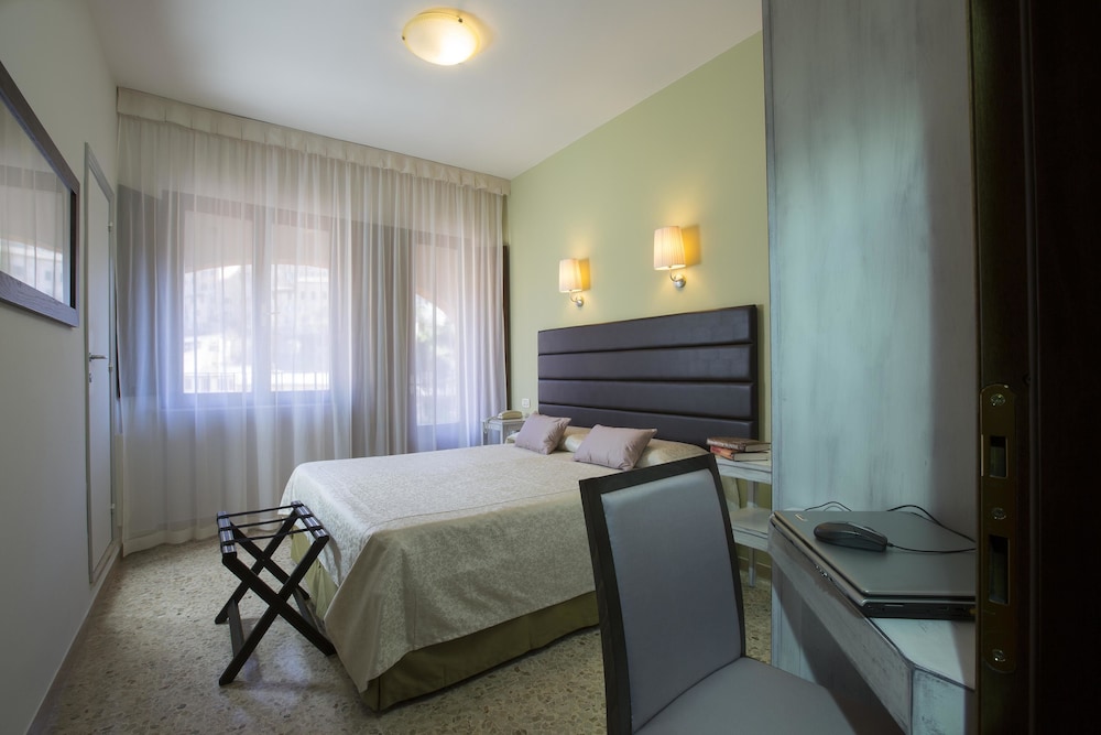 Hotel Alma Domus 15/33