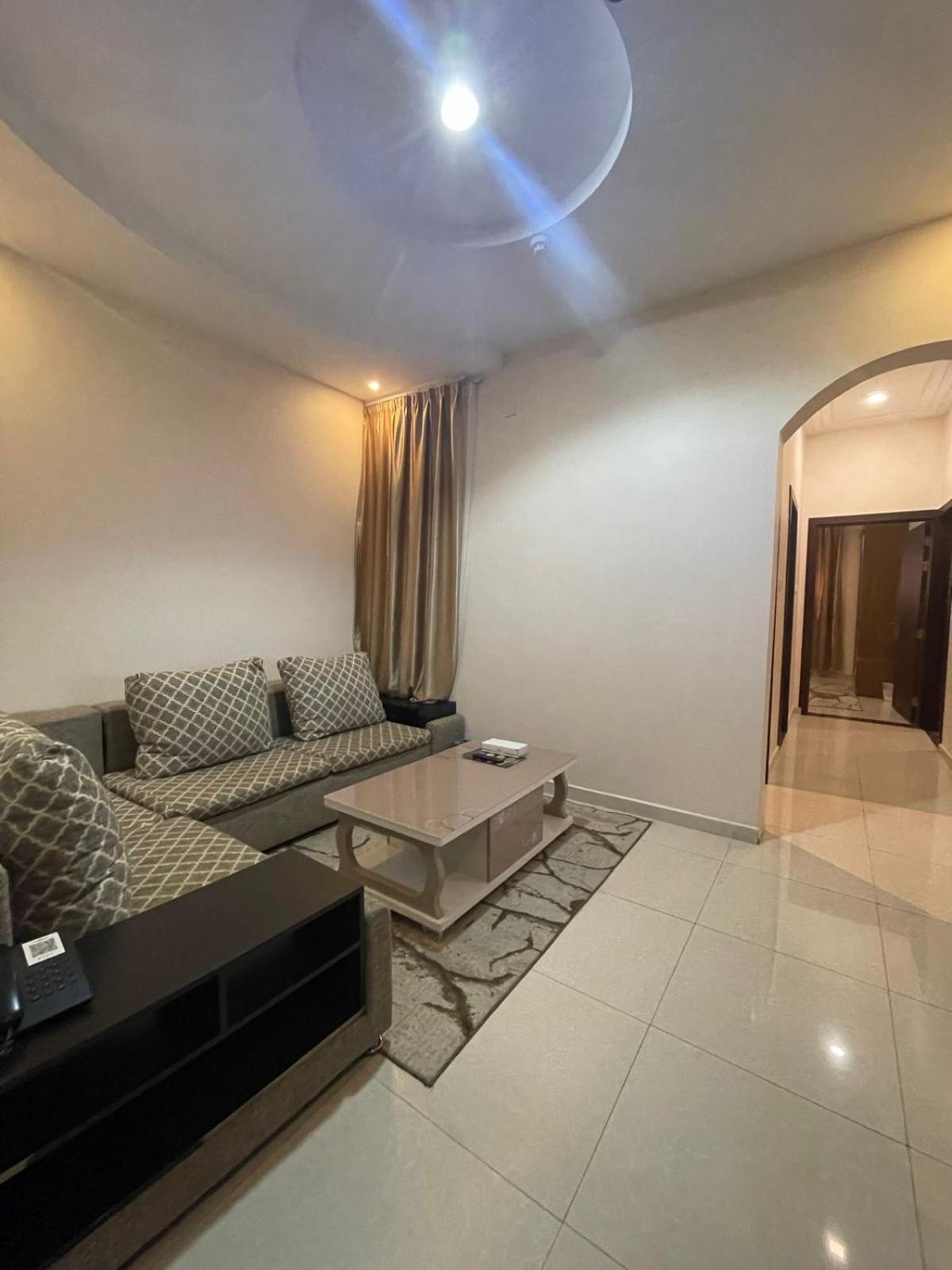 بيت الشرق للوحدات السكنية المفروشة(Orient House) 49/58