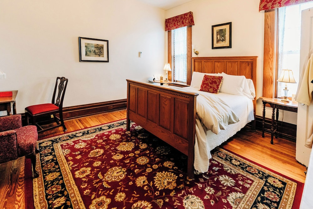 The Mercersburg Inn 26/58