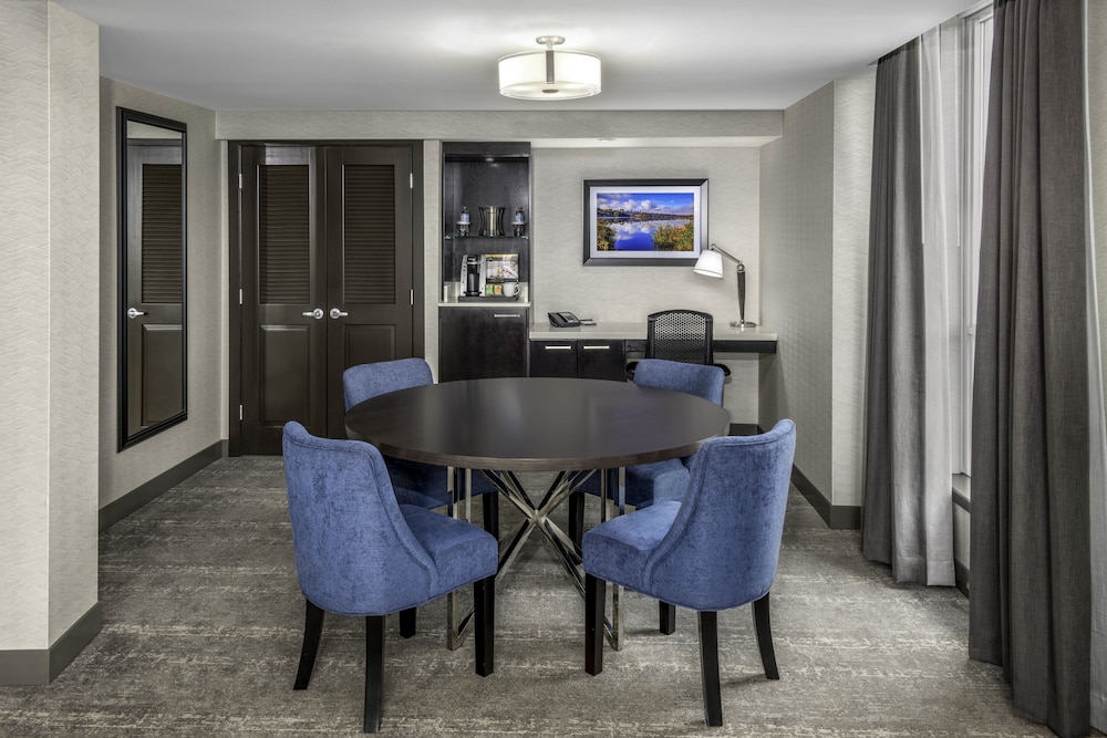 Hilton Vancouver Metrotown 43/51