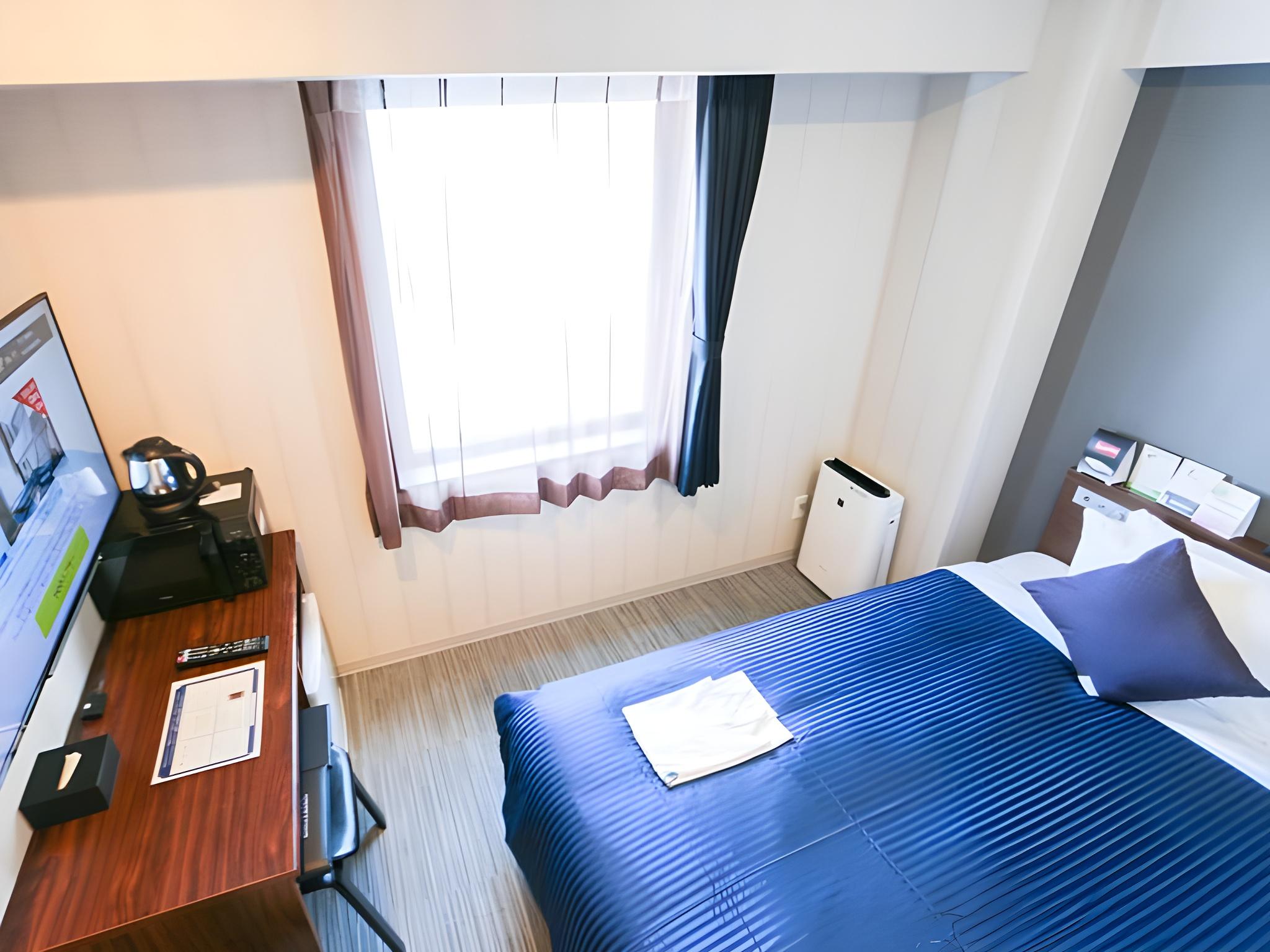 Semi Room, Standard, Semi Double Bed, Smoking