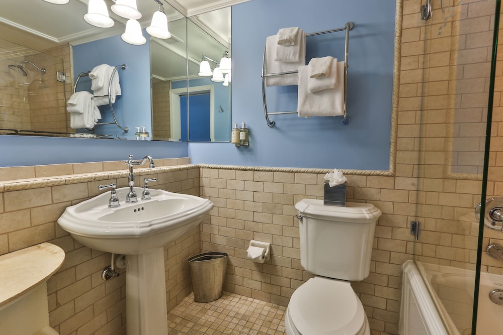 Harborside At Charleston Harbor Resort And Marina 48/50