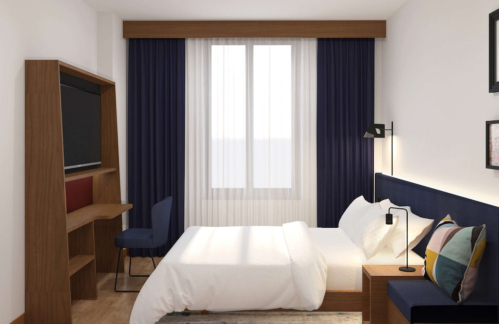 ROOM, QUEEN BED, ACCESSIBLE