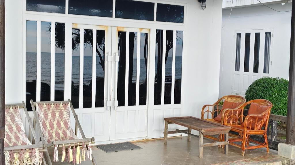 Villa, King Bed, Beach Front, Sea View