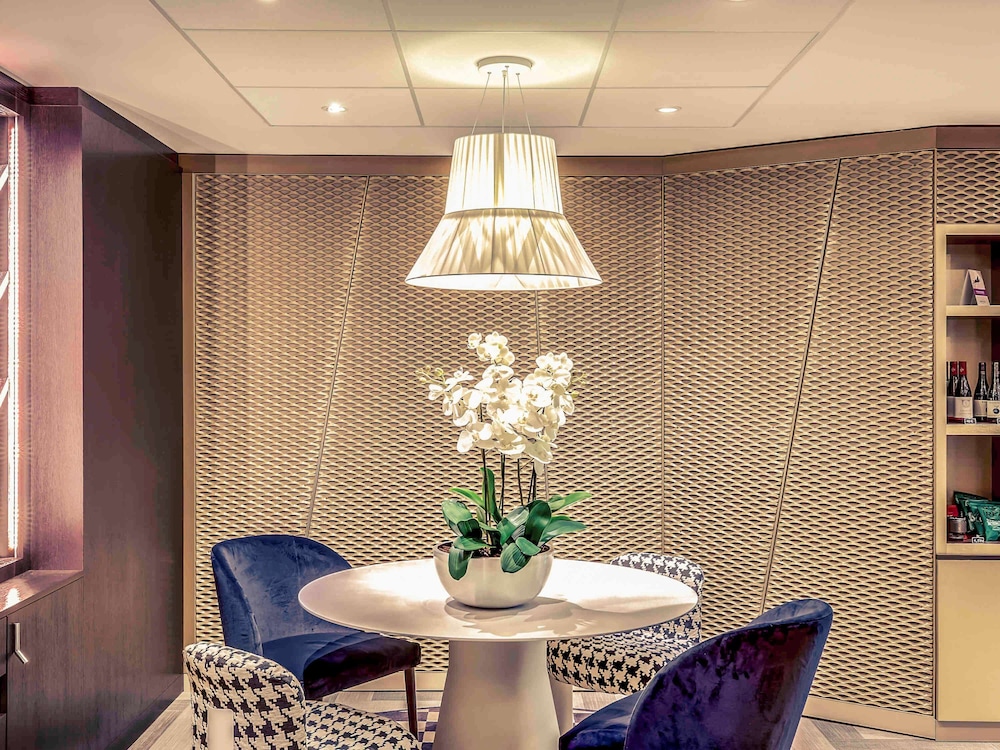 Mercure Paris Arc de Triomphe Etoile 64/72