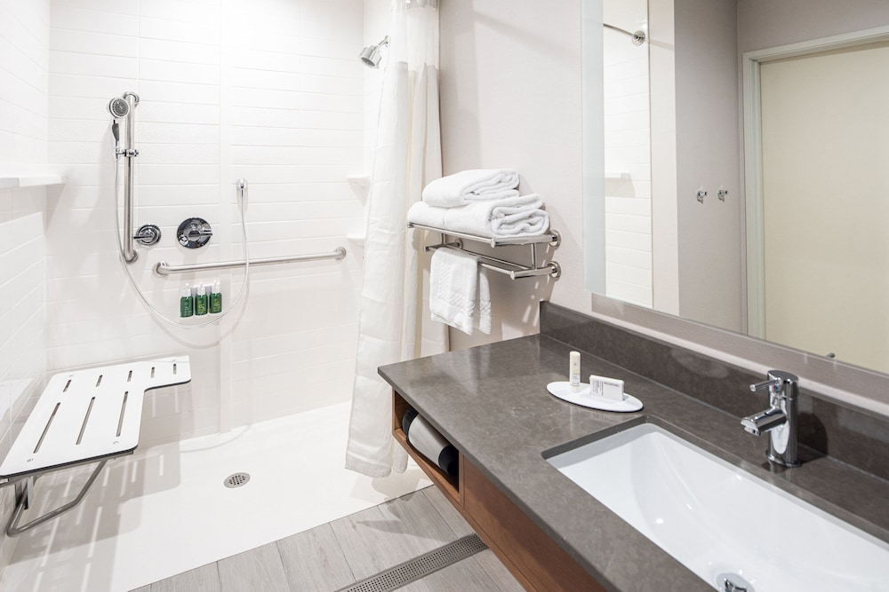 Fairfield Inn & Suites by Marriott Anaheim Los Alamitos 46/46