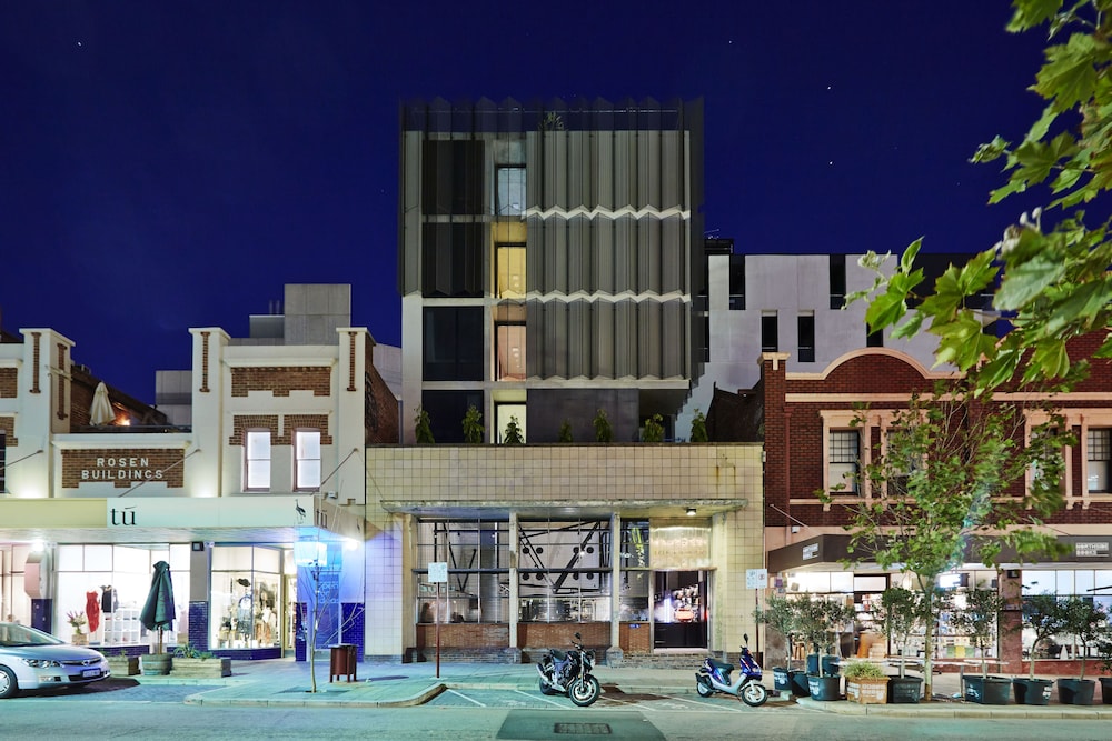 Alex Hotel Perth 65/72