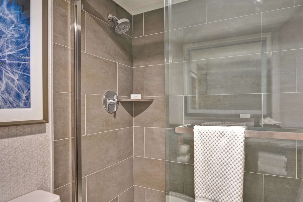جناح ركني بسرير كينج مع أريكة 7/8