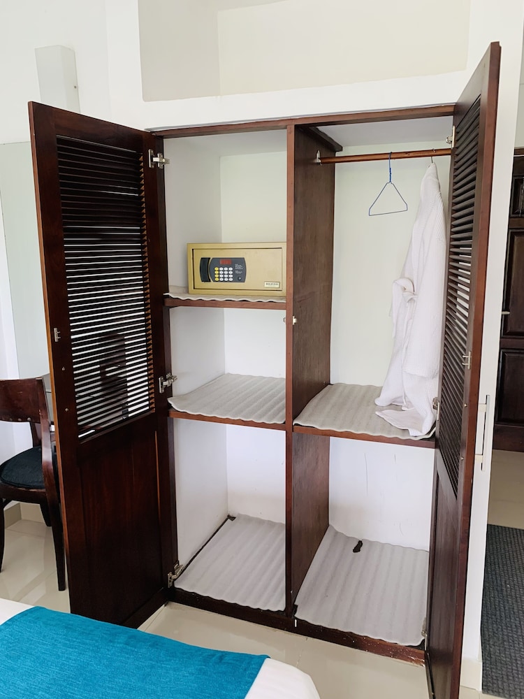 Hotel Gangaaddara 21/21