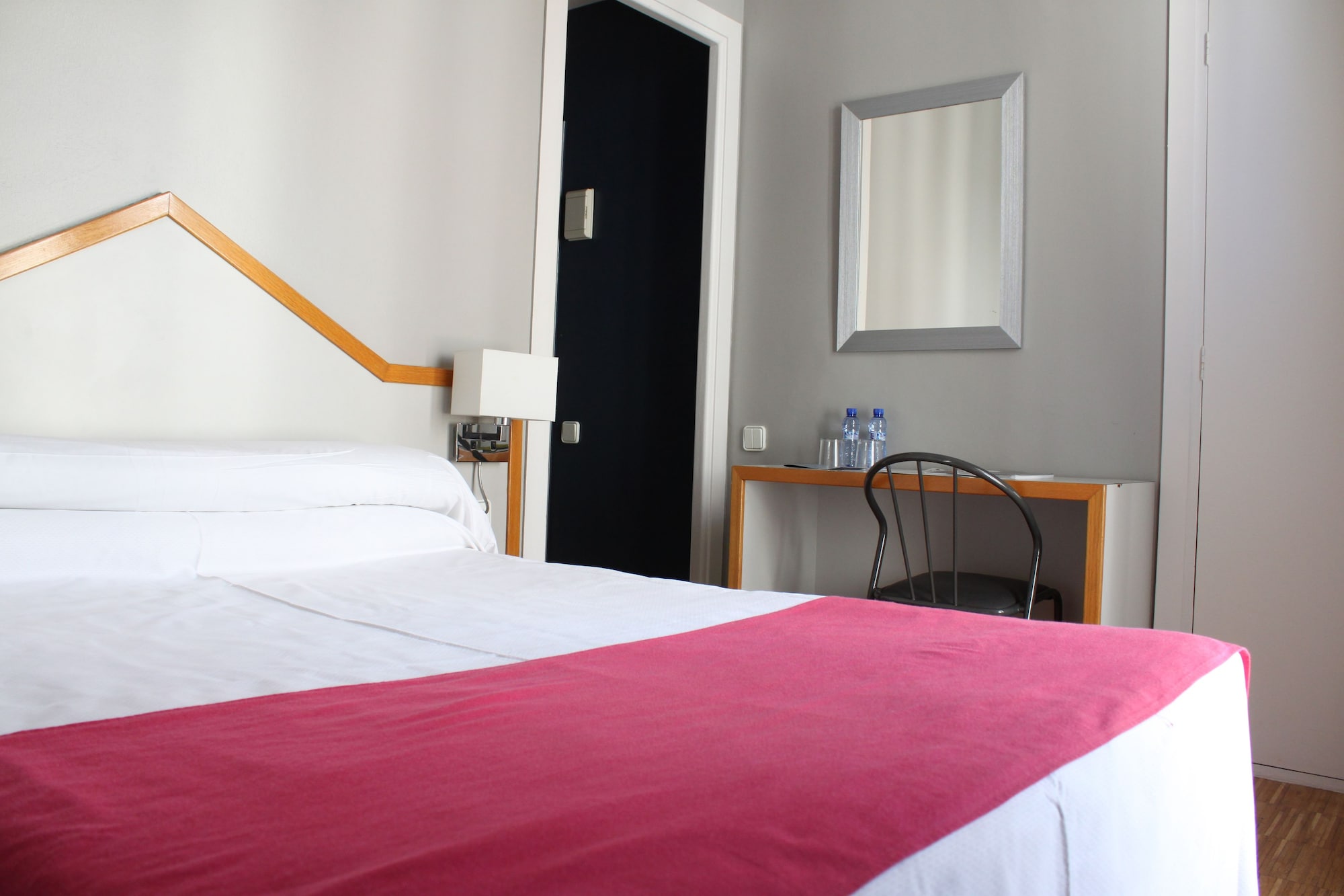 غرفة أساسية بسرير مزدوج، Subur Hotel Sitges 2/6