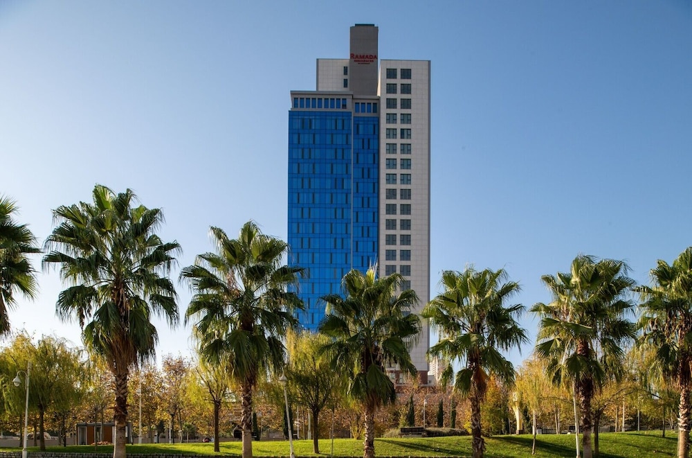 Ramada Residences by Wyndham Istanbul Haramidere 43/48