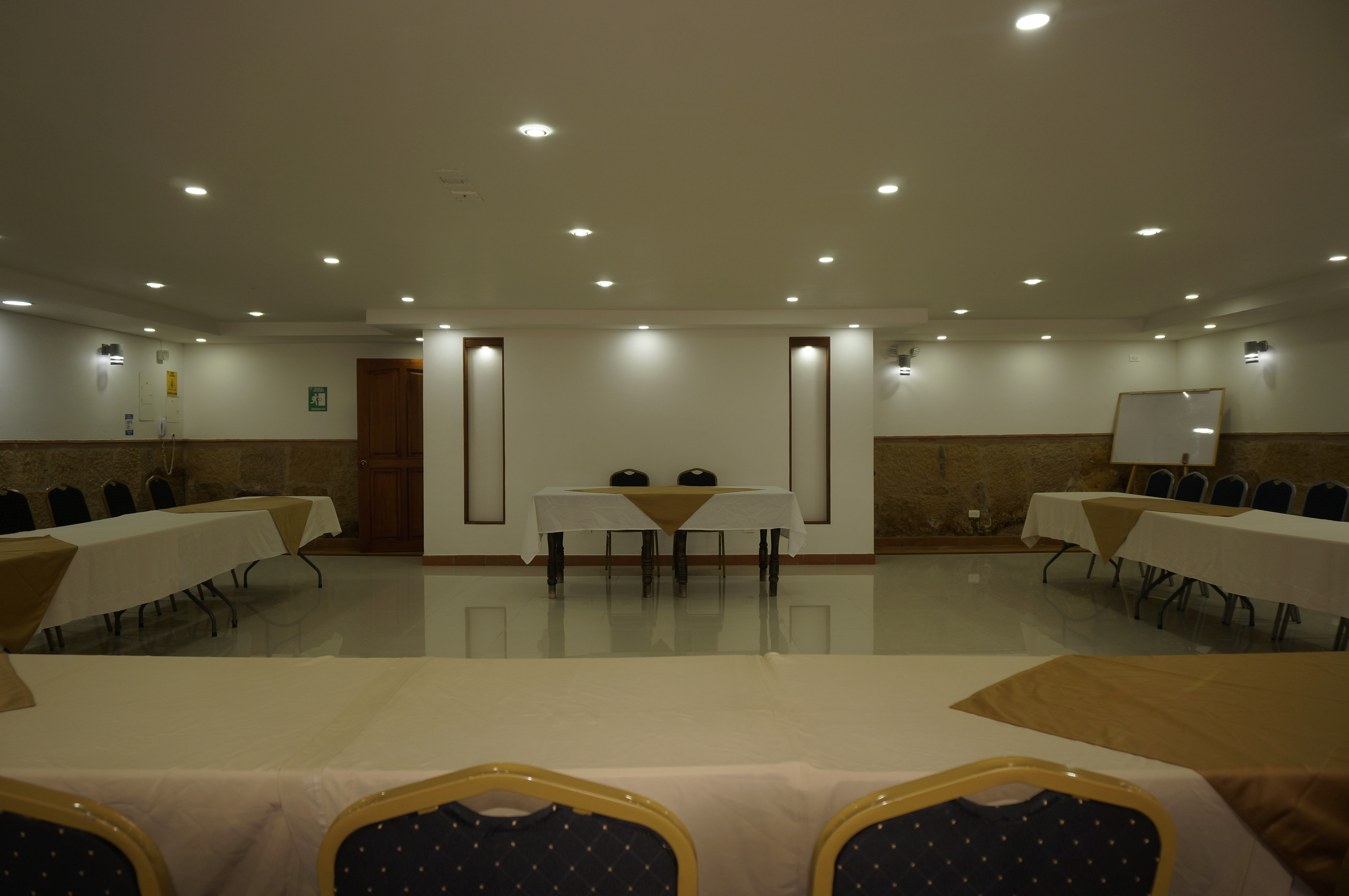 Hotel Campanario de la Villa 12/22