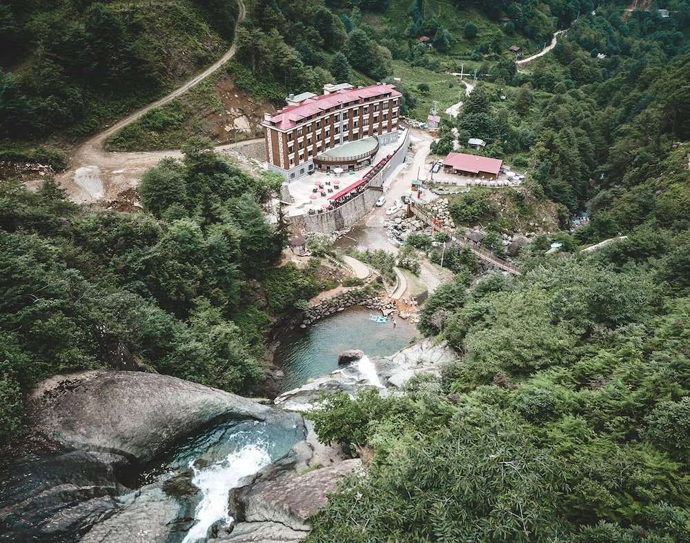 Grand Selale Hotel 43/50