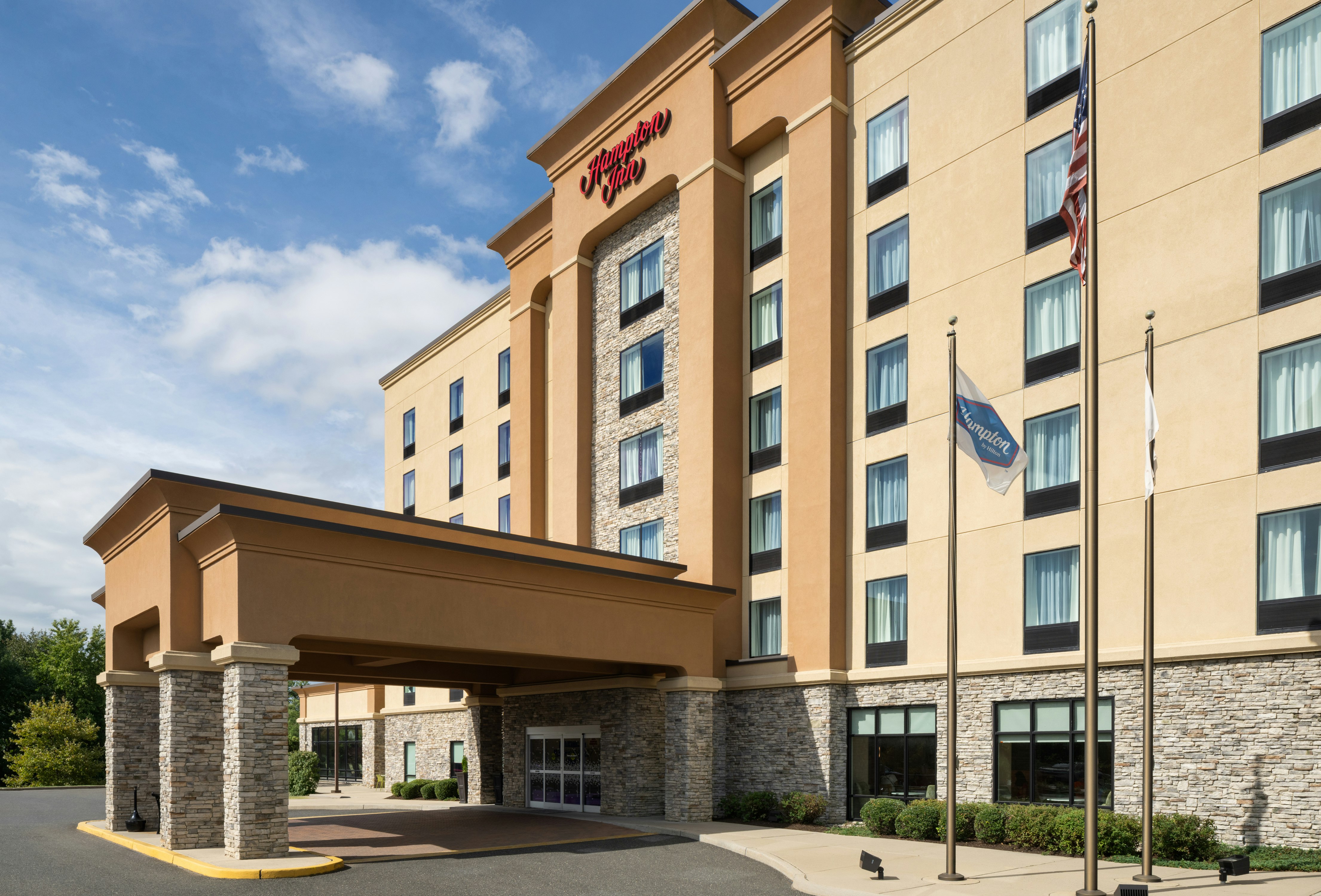 HAMPTON INN NEPTUNE/WALL 52/54