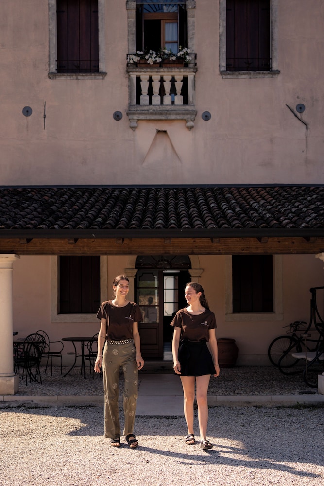 Villa Bongiovanni 33/44
