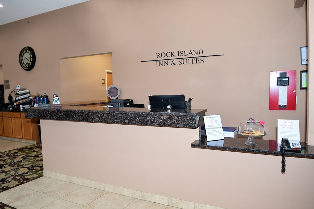 Rock Island Inn Suites 2/44