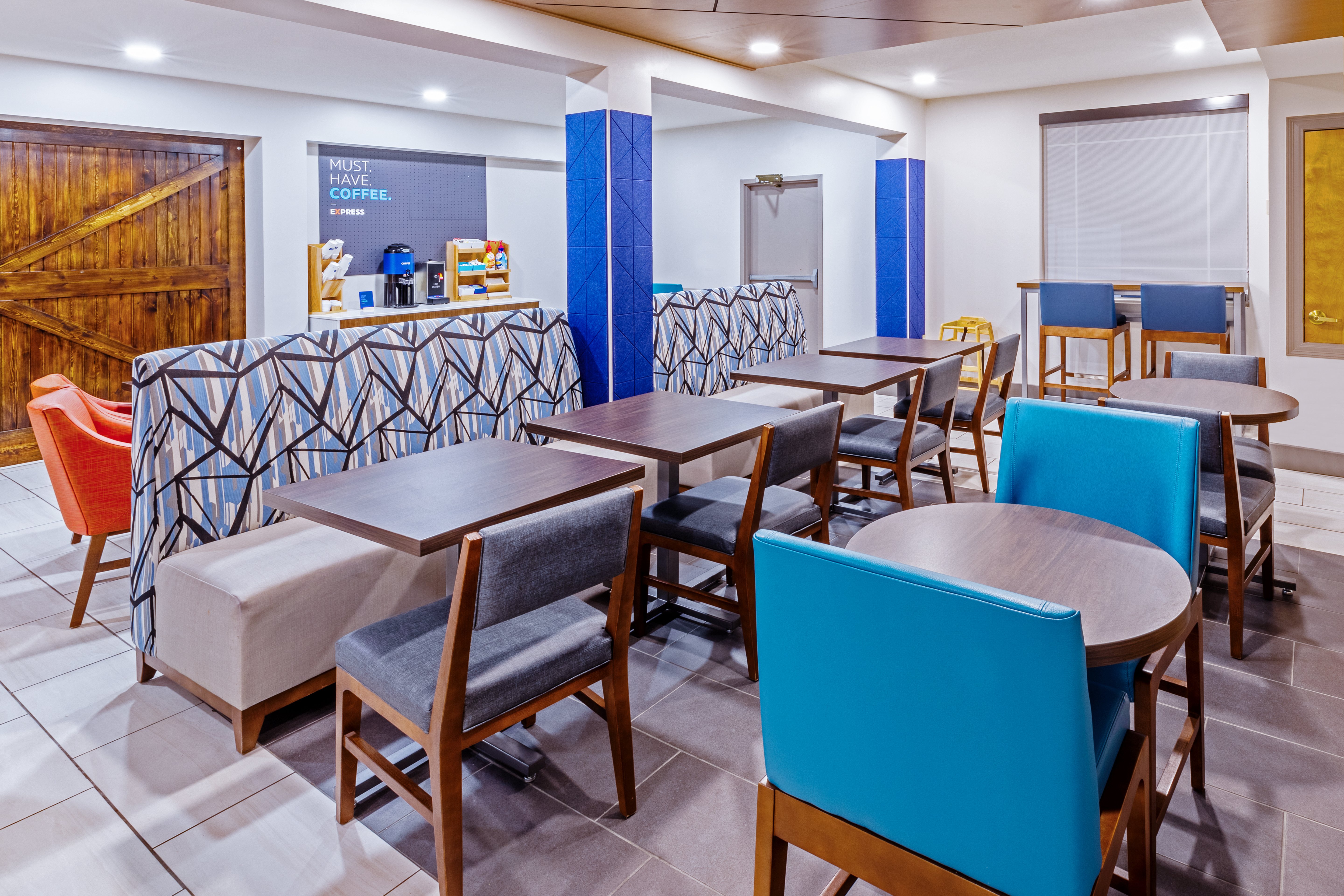 Holiday Inn Express Harvey-Marrero 36/46
