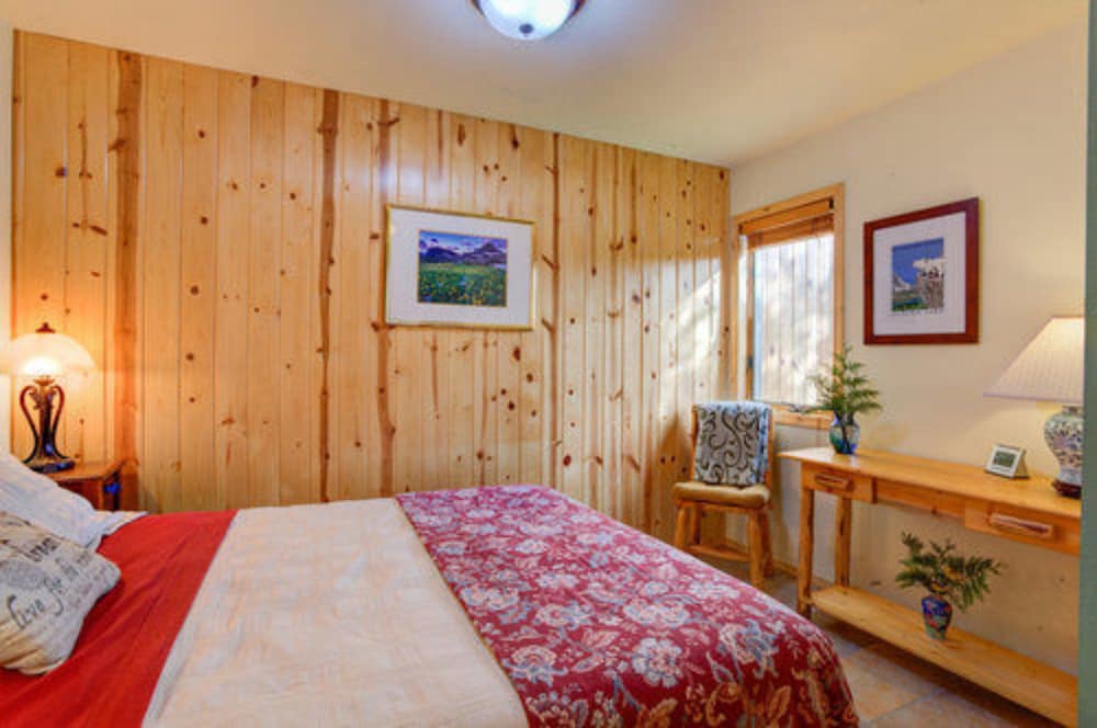 Moss Mountain Inn 6/28