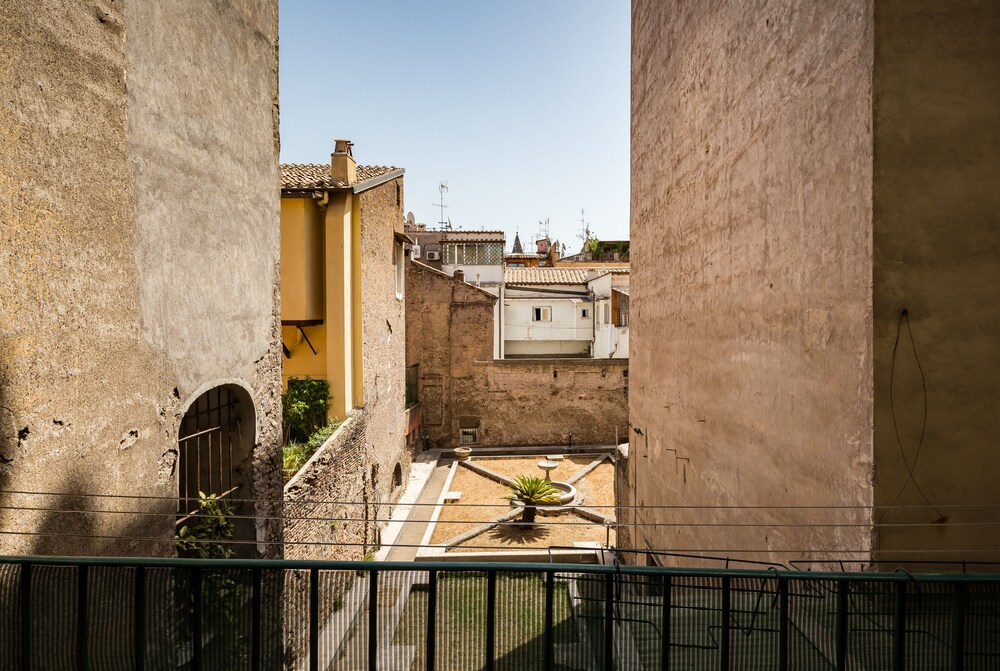 The Hide Trastevere 14/17