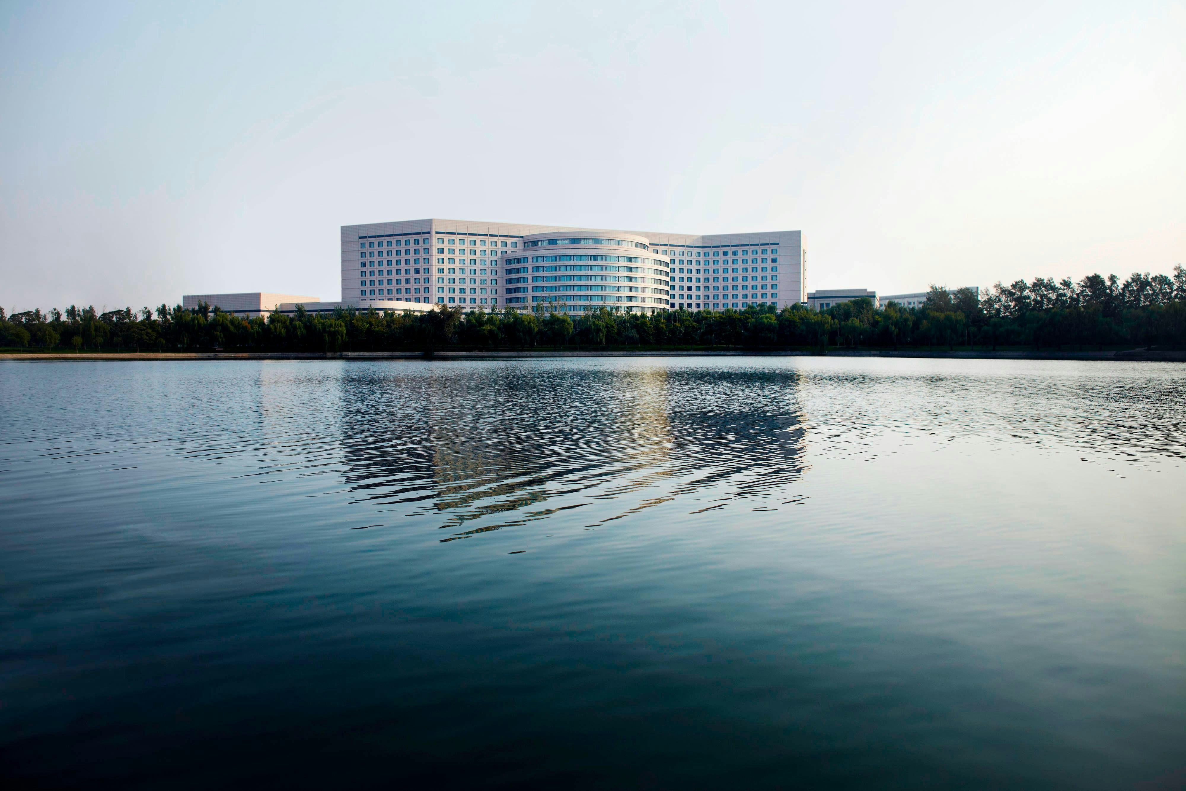 Renaissance Tianjin Lakeview Hotel 28/28