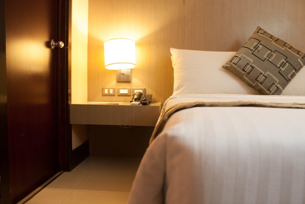 Manila Grand Opera Hotel 14/54