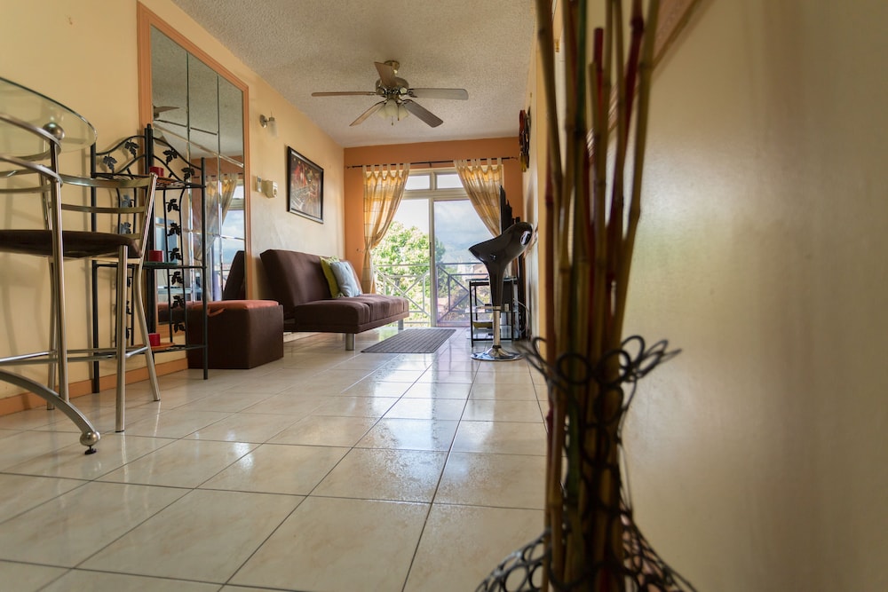 New Kingston C.A. Guest Apartments I 7/18