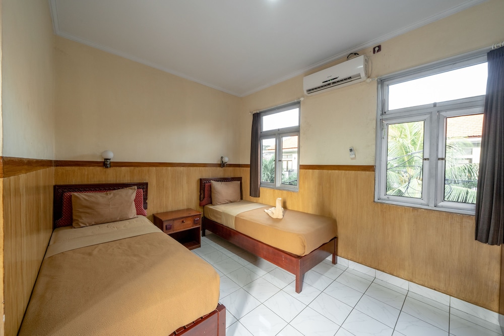 Bendesa Accommodation 12/64